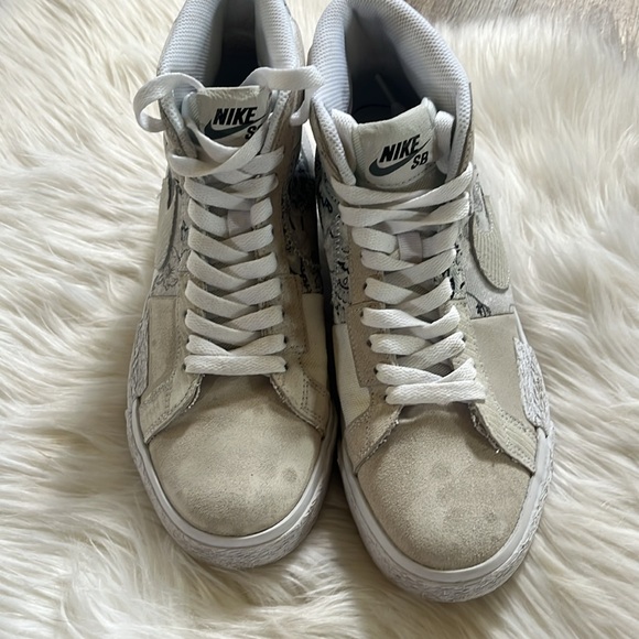 Nike SB Zoom Blazer Mid Premium Floral White Grey shoes - Picture 5 of 7